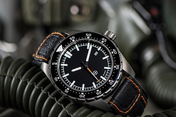 青岛欧米茄手表黄金表带维修